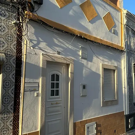 Ahs Moradia Tipica Portuguesa T2 Centro De 度假居 波尔蒂芒